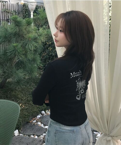 muahmuah（ムーアムーア）の「ハートストリングリボンクロップTシャツ[2色]（Tシャツ/カットソー・レディース・ブラック/アイボリー・FREE）」の13枚目の写真