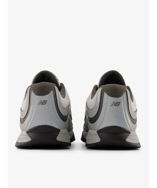 NEW BALANCE(ニューバランス)の「【New Balance】URC56(スニーカー・レディース・シルバー・23.5/23/25/24.5/24)」の4枚目の写真