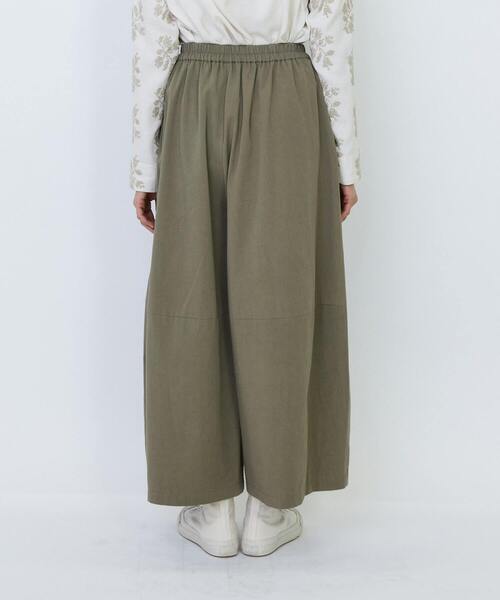 LOISIR（ロワズィール）の「コットンツイルボトルシルエットパンツ（その他パンツ・レディース・キナリ/カーキ・FREE）」の8枚目の写真