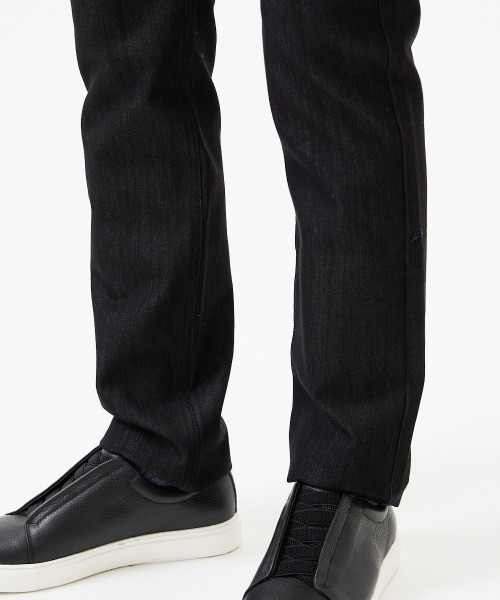 MICHEL KLEIN HOMME   （ミッシェルクランオム）の「【撥水】プレビアシャンブレー5ポケットパンツ（その他パンツ・メンズ・ブラック/ネイビー・MEDIUM/LARGE/X-LARGE）」の5枚目の写真