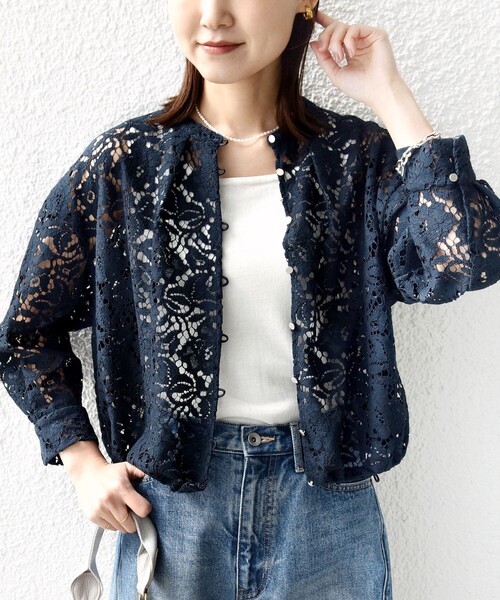 SHIPS(シップス)の「〈手洗い可能〉裾 ドロスト レース ブラウス(シャツ/ブラウス・レディース・ネイビー/オフホワイト・ONE SIZE)」の17枚目の写真