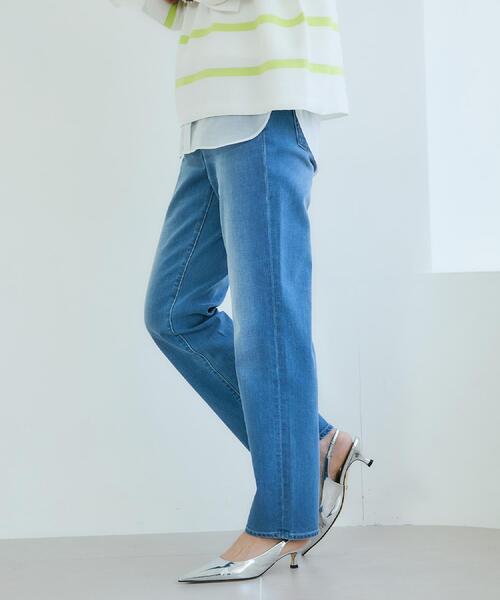 UNTITLED（アンタイトル）の「【新作デニム/快適に美シルエット見せ】MAKE×DENIMスリムストレート（デニムパンツ・レディース・ブルー/ブルー系その他・00/01/02/03/04/42/44/46/48/50）」の4枚目の写真