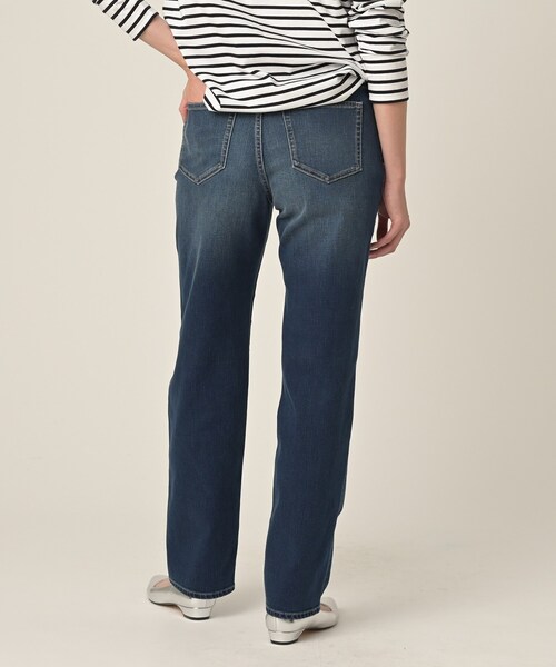 UNTITLED（アンタイトル）の「【新作デニム/快適に美シルエット見せ】MAKE×DENIMスリムストレート（デニムパンツ・レディース・ブルー/ブルー系その他・00/01/02/03/04/42/44/46/48/50）」の17枚目の写真