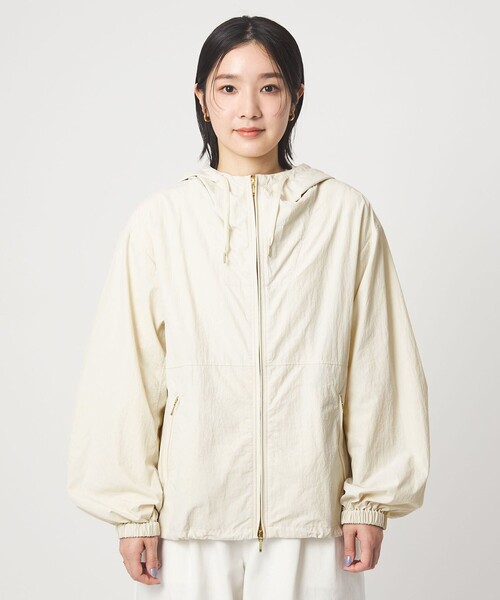 green label relaxing（グリーンレーベルリラクシング）の「【WEB限定】＜at ease＞フード ブルゾン マシンウォッシャブル 撥水 UVカット（ナイロンジャケット・レディース・ブラック/ナチュラル・FREE）」の17枚目の写真