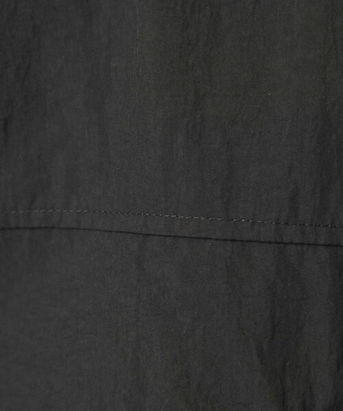 green label relaxing(グリーンレーベルリラクシング)の「【WEB限定】<at ease>フード ブルゾン マシンウォッシャブル 撥水 UVカット(ナイロンジャケット・レディース・ブラック/ナチュラル・FREE)」の20枚目の写真