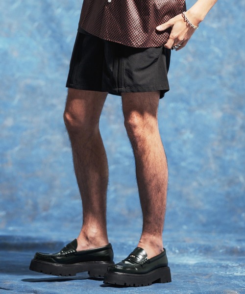 Jih Nunc(ジーヌンク)の「mp14619-プリーツデザインショートパンツ(JIH-R1175)(その他パンツ・メンズ・ホワイト/ブラック/カーキ・S/M/L)」の11枚目の写真