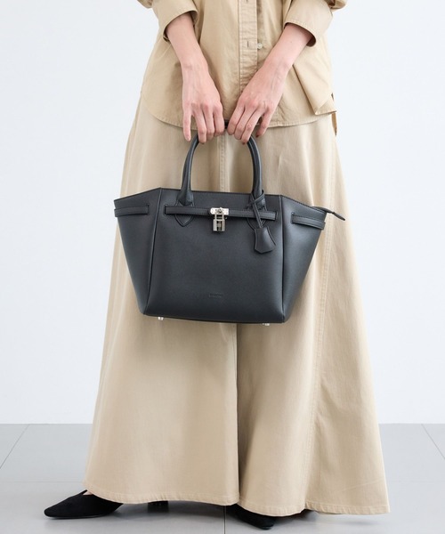 BARNYARDSTORM(バンヤードストーム)の「BARNYARDSTORM / SINBONO(シンボノ)別注 / ベルト付きバッグ(ハンドバッグ・レディース・ブラック/キャメル/ライトベージュ・FREE)」の18枚目の写真