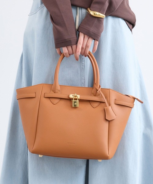 BARNYARDSTORM(バンヤードストーム)の「BARNYARDSTORM / SINBONO(シンボノ)別注 / ベルト付きバッグ(ハンドバッグ・レディース・ブラック/キャメル/ライトベージュ・FREE)」の22枚目の写真