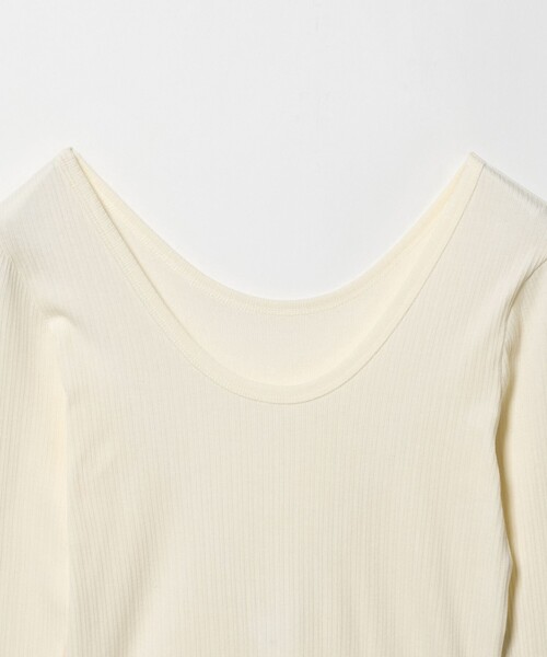 UNITED ARROWS(ユナイテッドアローズ)の「Uネック ロングスリーブ Tシャツ(Tシャツ/カットソー・レディース・ブラック/オフホワイト・FREE)」の3枚目の写真