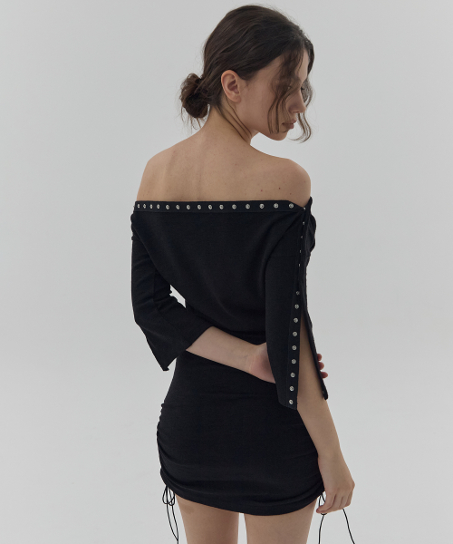 KANA SNAP OFF-SHOULDER ONE PIECE - BLACK（ワンピース