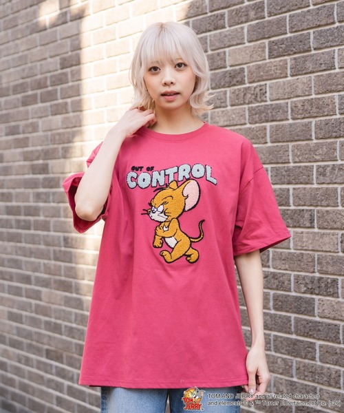 Tom&Jerry(トムアンドジェリー)の「【TOM&JERRY/トムとジェリー】【ふんわりルーズシルエット 体形カバー】フロントサガラ刺繍 半袖Tシャツ レトロ アメカジ キャラクター トムジェリ(Tシャツ/カットソー・レディース・レッド/スミクロ/ブルー/オフホワイト・LARGE/MEDIUM)」の11枚目の写真