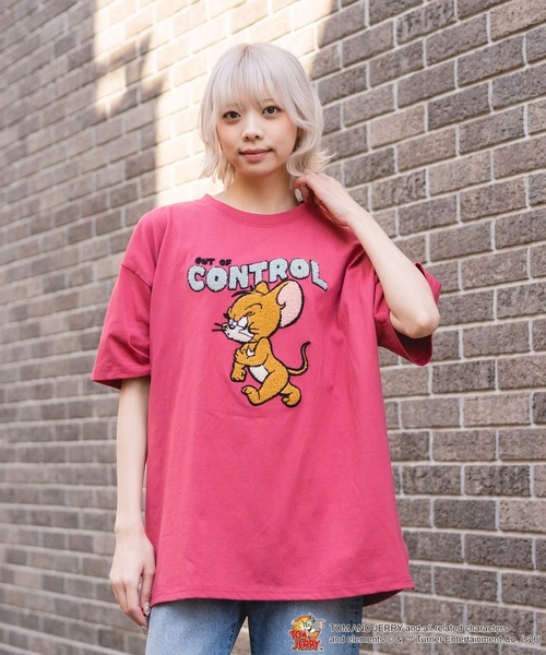 Tom&Jerry(トムアンドジェリー)の「【TOM&JERRY/トムとジェリー】【ふんわりルーズシルエット 体形カバー】フロントサガラ刺繍 半袖Tシャツ レトロ アメカジ キャラクター トムジェリ(Tシャツ/カットソー・レディース・レッド/スミクロ/ブルー/オフホワイト・LARGE/MEDIUM)」の8枚目の写真