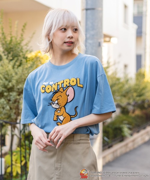 Tom&Jerry(トムアンドジェリー)の「【TOM&JERRY/トムとジェリー】【ふんわりルーズシルエット 体形カバー】フロントサガラ刺繍 半袖Tシャツ レトロ アメカジ キャラクター トムジェリ(Tシャツ/カットソー・レディース・レッド/スミクロ/ブルー/オフホワイト・LARGE/MEDIUM)」の17枚目の写真
