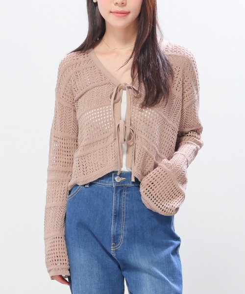 Honeys（ハニーズ）の「透かし編リボンカーデ（カーディガン/ボレロ・レディース・モカ/レッド/アイボリー/サックスブルー・L/M/S）」の17枚目の写真