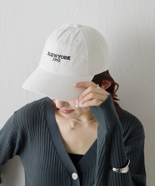 PAPILLONNER（パピヨネ）の「PAPILLONNER/NYキャップ（キャップ・レディース・オフホワイト/ネイビー・FREE）」の13枚目の写真