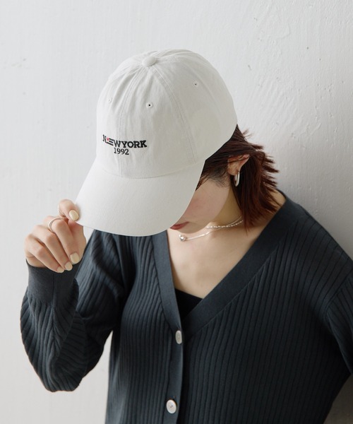 PAPILLONNER（パピヨネ）の「PAPILLONNER/NYキャップ（キャップ・レディース・オフホワイト/ネイビー・FREE）」の14枚目の写真