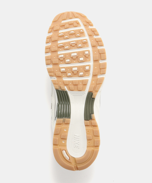 NIKE（ナイキ）の「NIKE/ナイキ P-6000 BV1021- 016（その他シューズ・レディース・アイボリー・24.5cm/24cm/23.5cm/23cm）」の7枚目の写真