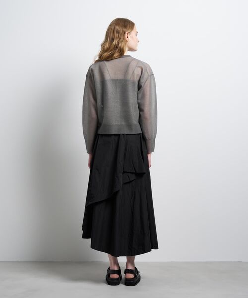 LANVIN en Bleu(ランバンオンブルー)の「Vネックシアーカーディガン(ニット/セーター・レディース・グレー/ピンク/オフホワイト・38)」の6枚目の写真