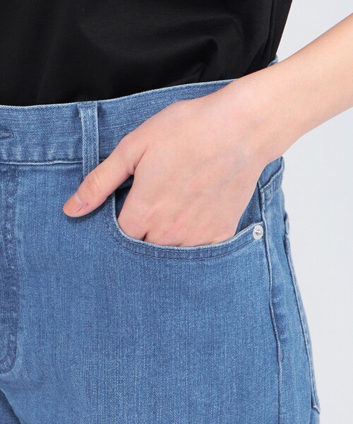 EPOCA(エポカ)の「ストレッチデニム ストレートパンツ(デニムパンツ・レディース・ブルー系その他4/ホワイト・40/38)」の11枚目の写真