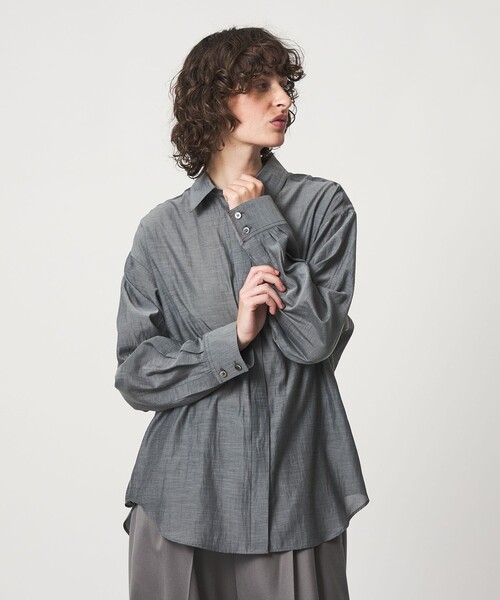 6(ロク)の「<6(ROKU)>チドリステッチ シャツ(シャツ/ブラウス・レディース・ナチュラル/ダークグレー・FREE)」の1枚目の写真