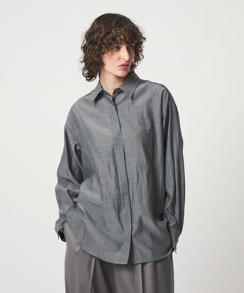 6(ロク)の「<6(ROKU)>チドリステッチ シャツ(シャツ/ブラウス・レディース・ナチュラル/ダークグレー・FREE)」の3枚目の写真