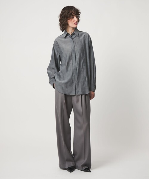 6(ロク)の「<6(ROKU)>チドリステッチ シャツ(シャツ/ブラウス・レディース・ナチュラル/ダークグレー・FREE)」の4枚目の写真