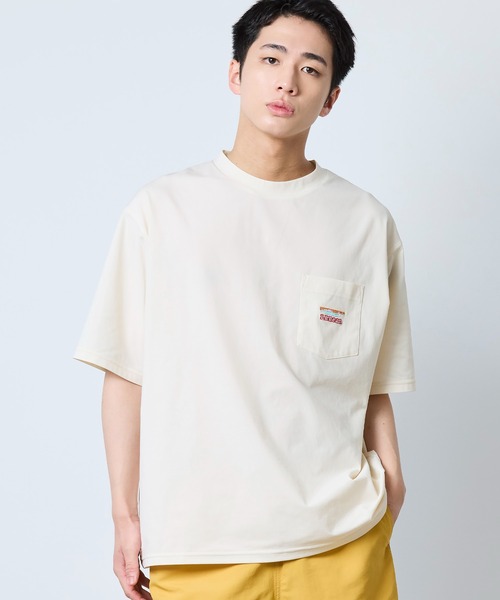 L.L.Bean(エルエルビーン)の「【JAPAN EDITION】カーメル・ショートスリーブ・ポケット・ティ(Tシャツ/カットソー・メンズ・アイボリー/チョコ/ブルー/ブラック系・MEDIUM/SMALL/LARGE)」の1枚目の写真