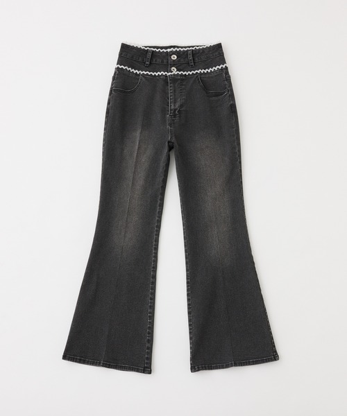 one after another NICE CLAUP(ワンアフターアナザーナイスクラップ)の「【サイズ展開あり】ウエストレース美脚フレアデニム(デニムパンツ・レディース・ブルー/サックスブルー/グレー・MEDIUM/SMALL)」の2枚目の写真