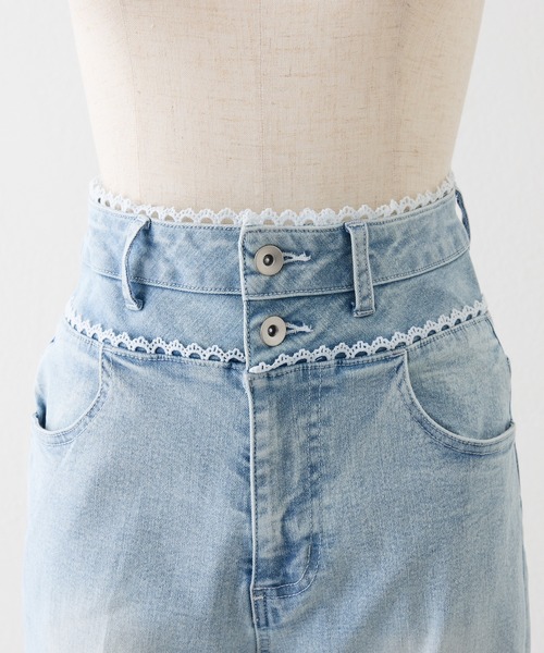 one after another NICE CLAUP(ワンアフターアナザーナイスクラップ)の「【サイズ展開あり】ウエストレース美脚フレアデニム(デニムパンツ・レディース・ブルー/サックスブルー/グレー・MEDIUM/SMALL)」の10枚目の写真