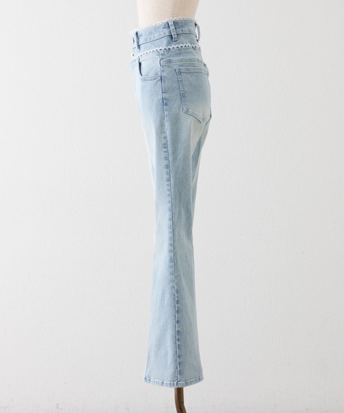 one after another NICE CLAUP(ワンアフターアナザーナイスクラップ)の「【サイズ展開あり】ウエストレース美脚フレアデニム(デニムパンツ・レディース・ブルー/サックスブルー/グレー・MEDIUM/SMALL)」の5枚目の写真