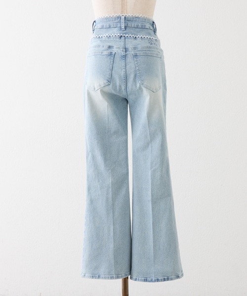 one after another NICE CLAUP(ワンアフターアナザーナイスクラップ)の「【サイズ展開あり】ウエストレース美脚フレアデニム(デニムパンツ・レディース・ブルー/サックスブルー/グレー・MEDIUM/SMALL)」の7枚目の写真