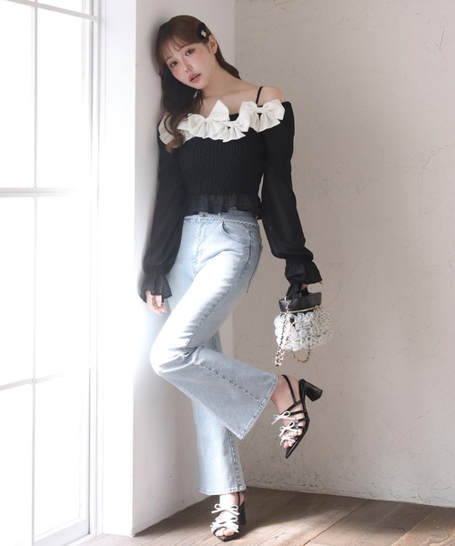 one after another NICE CLAUP(ワンアフターアナザーナイスクラップ)の「【サイズ展開あり】ウエストレース美脚フレアデニム(デニムパンツ・レディース・ブルー/サックスブルー/グレー・MEDIUM/SMALL)」の14枚目の写真