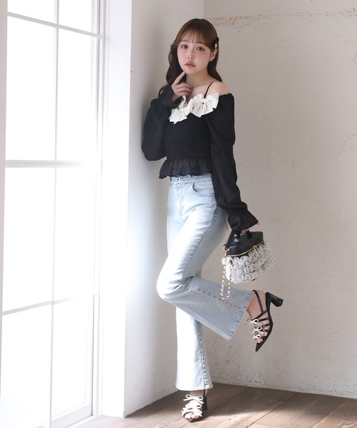 one after another NICE CLAUP(ワンアフターアナザーナイスクラップ)の「【サイズ展開あり】ウエストレース美脚フレアデニム(デニムパンツ・レディース・ブルー/サックスブルー/グレー・MEDIUM/SMALL)」の13枚目の写真