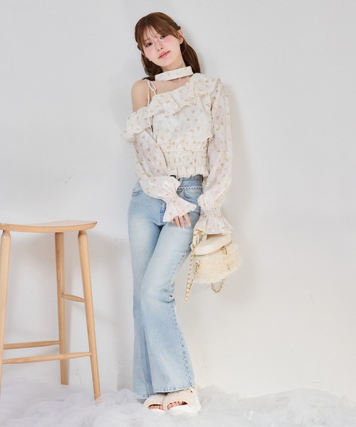 one after another NICE CLAUP(ワンアフターアナザーナイスクラップ)の「【サイズ展開あり】ウエストレース美脚フレアデニム(デニムパンツ・レディース・ブルー/サックスブルー/グレー・MEDIUM/SMALL)」の17枚目の写真