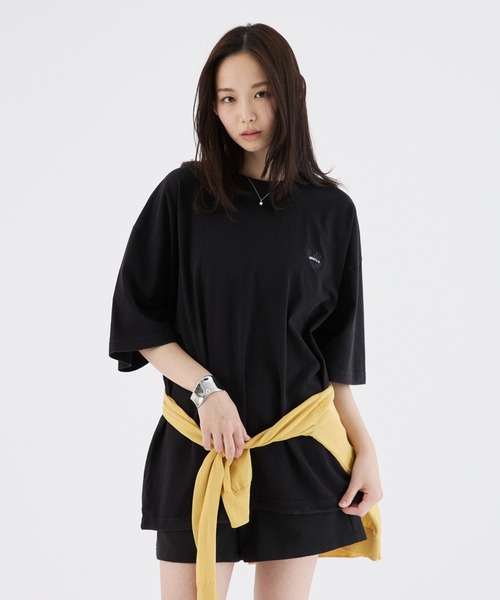 ONCILY(オンシェリー)の「26SS BROKEN HEART LOGO DRAW CODE T-SHIRT / ブロークンハートロゴドローコードTシャツ(Tシャツ/カットソー・メンズ・ホワイト系その他/ホワイト系その他2/ブラック系その他/ブラック・SMALL/MEDIUM/LARGE)」の4枚目の写真
