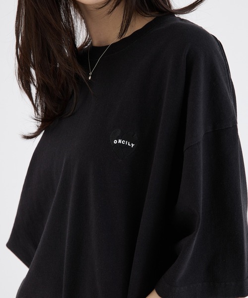 ONCILY(オンシェリー)の「26SS BROKEN HEART LOGO DRAW CODE T-SHIRT / ブロークンハートロゴドローコードTシャツ(Tシャツ/カットソー・メンズ・ホワイト系その他/ホワイト系その他2/ブラック系その他/ブラック・SMALL/MEDIUM/LARGE)」の18枚目の写真