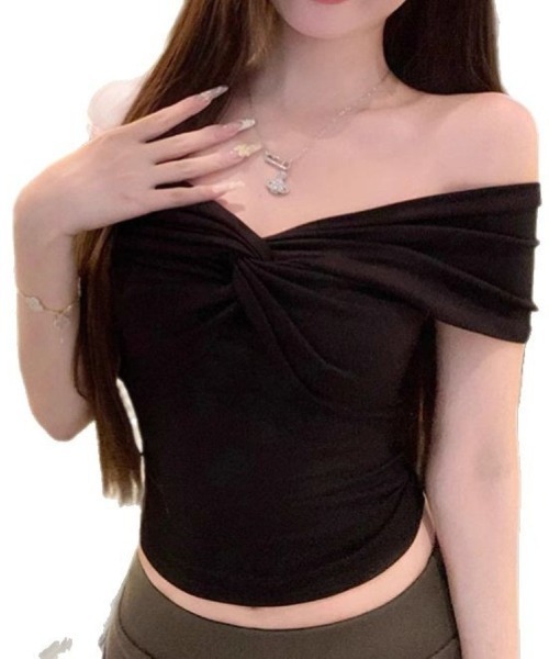 Ritzy(リッツィー)の「オフショルダーツイストトップス(Tシャツ/カットソー・レディース・ブラック/ホワイト・L/M/S)」の15枚目の写真
