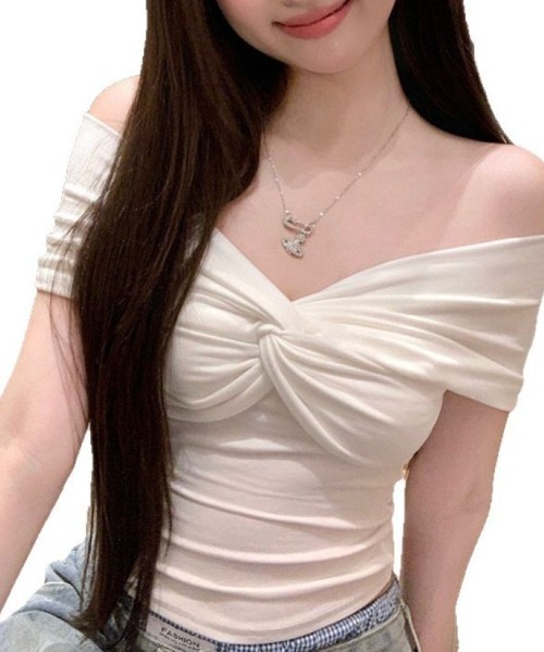 Ritzy(リッツィー)の「オフショルダーツイストトップス(Tシャツ/カットソー・レディース・ブラック/ホワイト・L/M/S)」の14枚目の写真