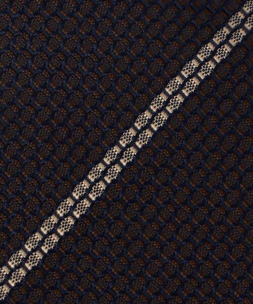 UNITED ARROWS（ユナイテッドアローズ）の「フレスコ ストライプ ネクタイ（ネクタイ・メンズ・ダークブラウン/パープル/ネイビー・FREE）」の6枚目の写真