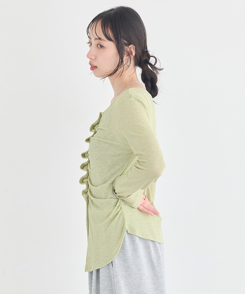 earth music&ecology（アースミュージックアンドエコロジー）の「【2026SS】シアーワッフルタックボタントップス（Tシャツ/カットソー・レディース・ブラウン/レッド/ライトグリーン/オフホワイト・FREE）」の6枚目の写真