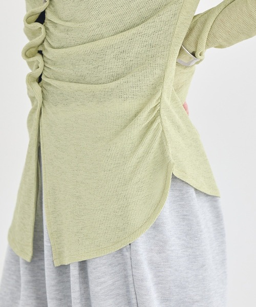 earth music&ecology（アースミュージックアンドエコロジー）の「【2026SS】シアーワッフルタックボタントップス（Tシャツ/カットソー・レディース・ブラウン/レッド/ライトグリーン/オフホワイト・FREE）」の12枚目の写真