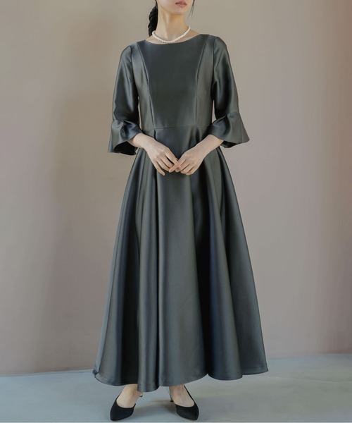 kaene（カエン）の「エクラサテンドレス【eneak】（ワンピース・レディース・ブラック/チャコール/モカ・M/L）」の2枚目の写真