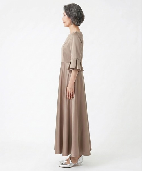 kaene(カエン)の「エクラサテンドレス【eneak マザーズドレス 結婚式 母親 親族】(ドレス・レディース・ブラック/チャコール/モカ・M/L/S)」の22枚目の写真