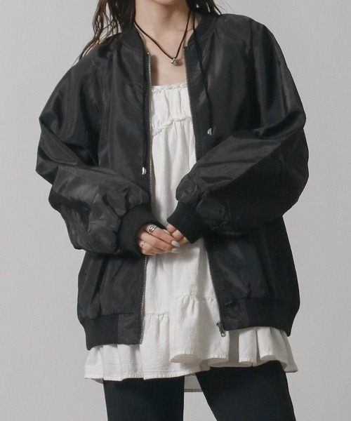 NYLAUS(ナイラス)の「【SG】シャーリングMA-1ブルゾン ロングMA-1(MA-1・レディース・アイボリー/ブラック/カーキ・L/M)」の2枚目の写真