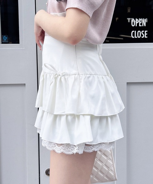 INGNI(イング)の「裾レースレイヤーフリルミニスカパン(スカート・レディース・ホワイト系その他3/ブラック/オフホワイト・FREE)」の6枚目の写真