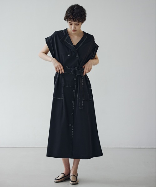 ADORE(アドーア)の「◆ドライストレッチツイルワンピース(ワンピース・レディース・ブラック/ベージュ・38)」の2枚目の写真