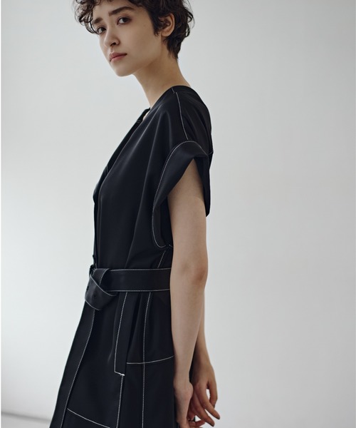 ADORE(アドーア)の「◆ドライストレッチツイルワンピース(ワンピース・レディース・ブラック/ベージュ・38)」の20枚目の写真