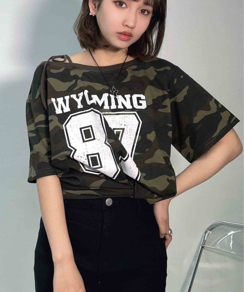 AS KNOW AS plus(アズノゥアズプラス)の「〇ワンショル 2WAYリボン半袖プルオーバー(Tシャツ/カットソー・レディース・オートミール/カモフラージュ/ブラック/グレー系/グリーン系その他/アイボリー系・FREE)」の6枚目の写真