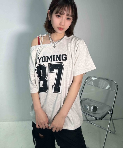 AS KNOW AS plus(アズノゥアズプラス)の「〇ワンショル 2WAYリボン半袖プルオーバー(Tシャツ/カットソー・レディース・オートミール/カモフラージュ/ブラック/グレー系/グリーン系その他/アイボリー系・FREE)」の8枚目の写真