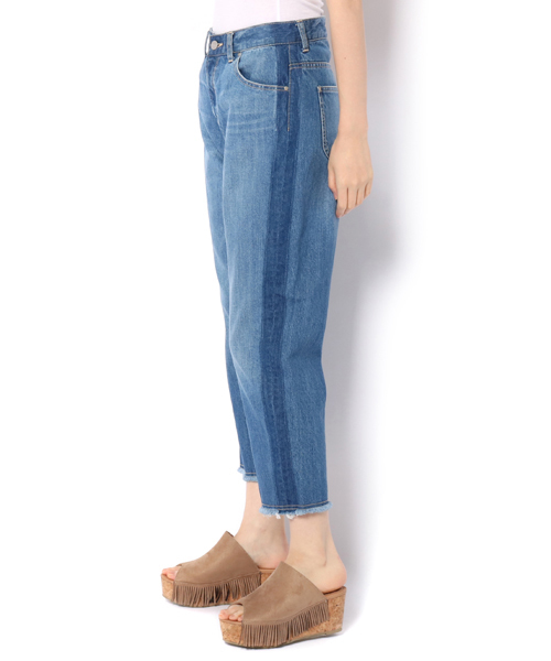 Discoat Parisien（ディスコートパリシアン）の「サイドライン裾フリンジデニム（デニムパンツ・レディース・ブルー・LARGE/MEDIUM）」の12枚目の写真